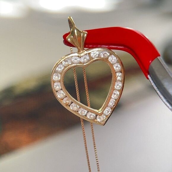 10k YG Cz Heart Necklace - Picture 2 of 8